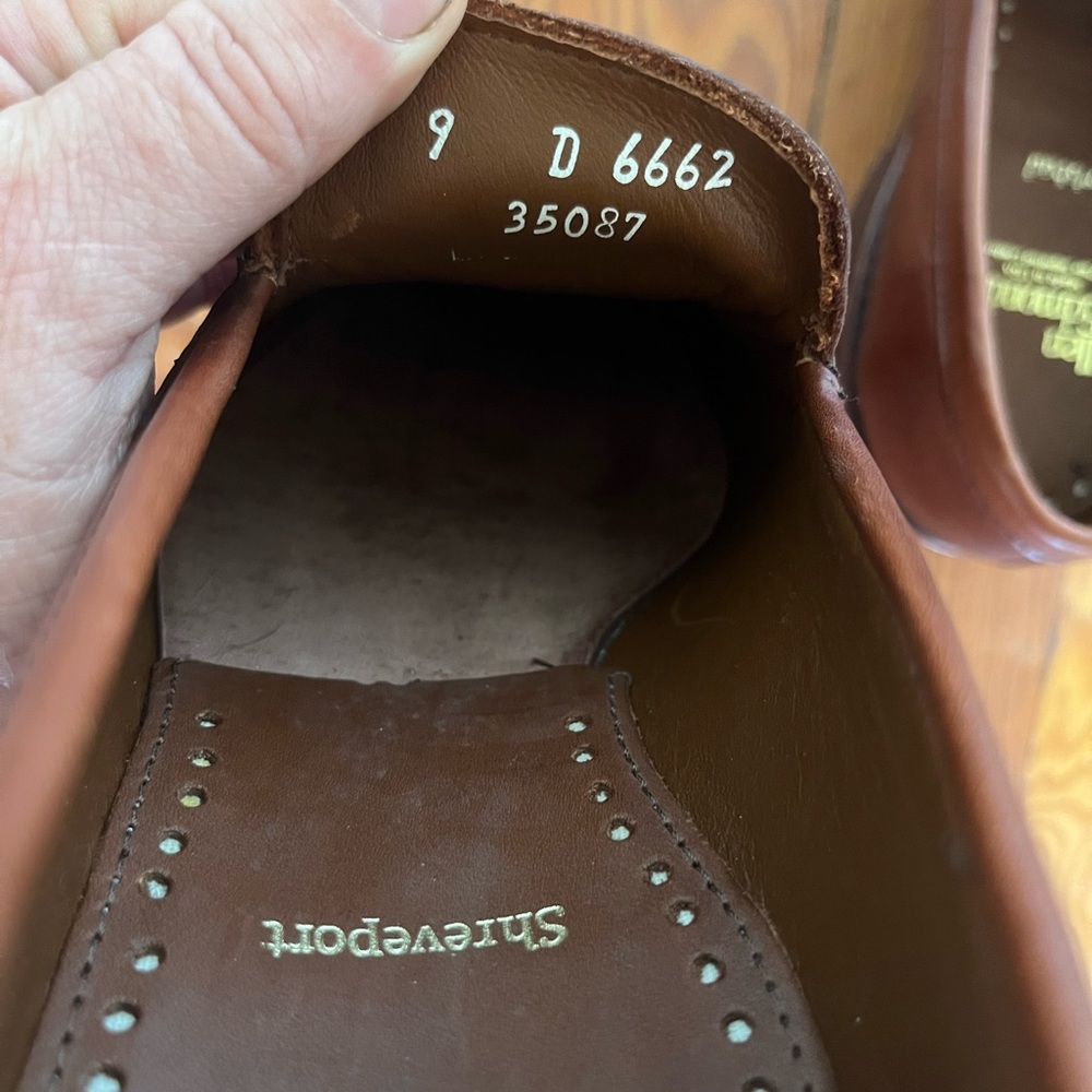 Allen Edmonds Shreveport Woven Loafer. Men’s 9. Never worn!! - Picture 3 of 7